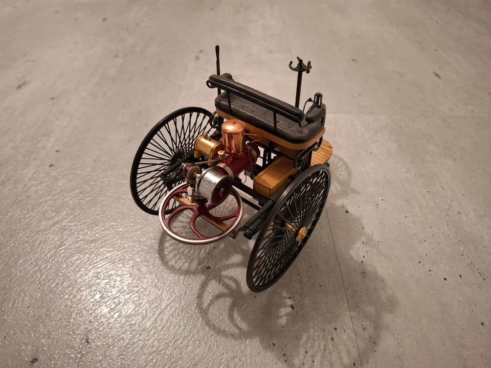 Benz Patent-Motorwagen, Typ 1, 1886, 1:8, Franklin Mint - Bild 3 von 4