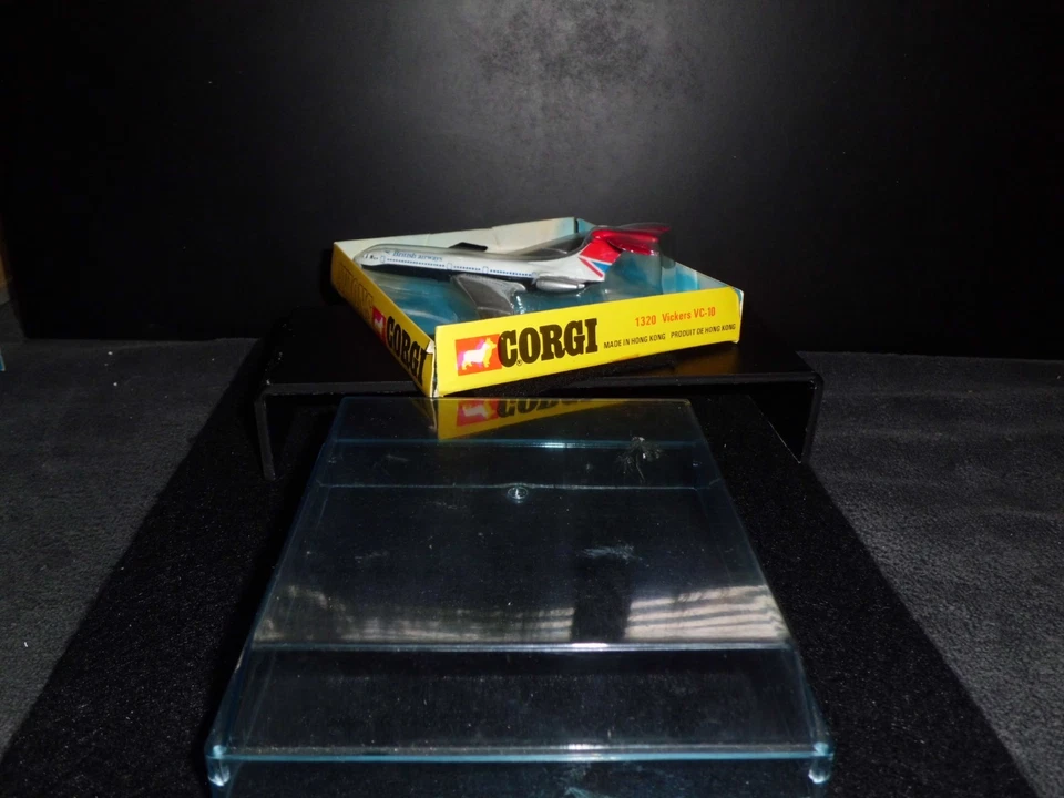 Corgi Aircraft British Airways Vickers VC-10 (1320) - Image 2 of 4