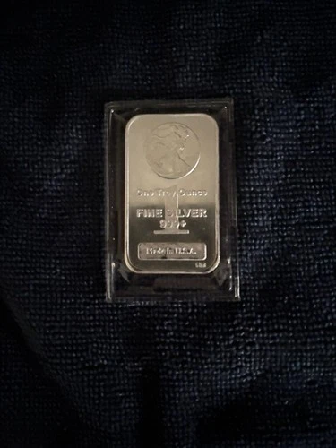 1 oz. Highland Mint Silver Bar Walking Liberty Design .999+ Fine Silver