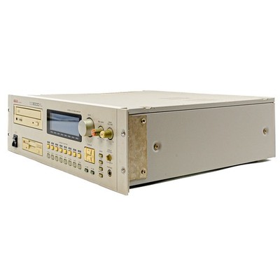 Akai CD3000XL Rackmount Sampler — The Gold Standard of Vintage