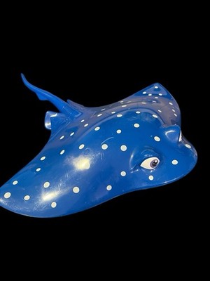 Disney Pixar Finding Nemo Mr. Ray 2015 Blue Sting Ray | Free Shipping