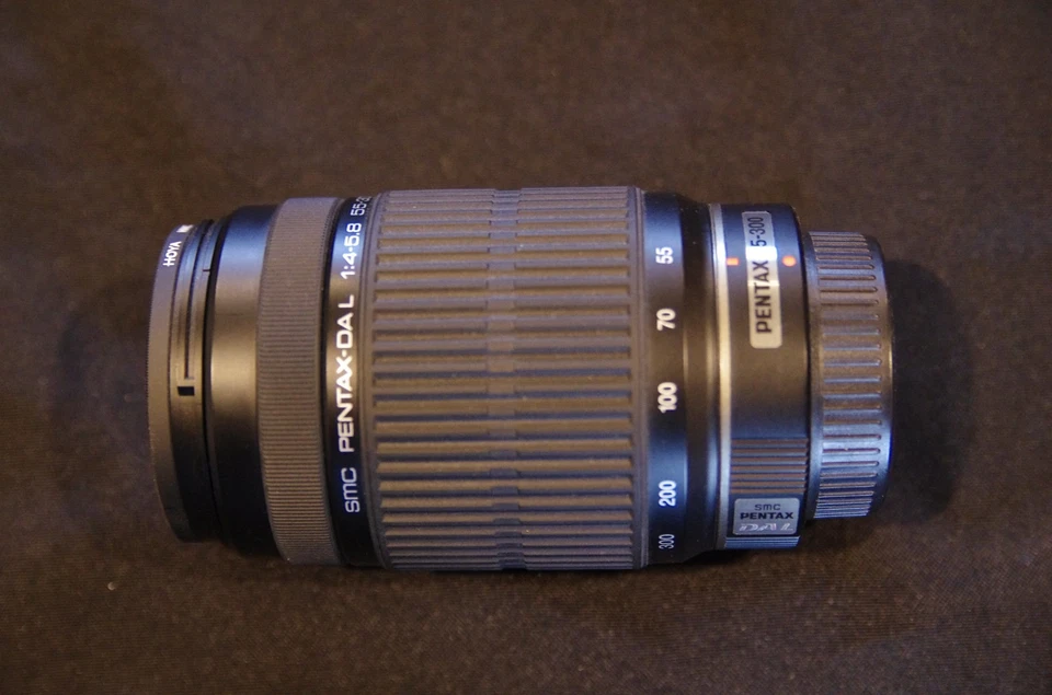 SMC Pentax-DA L 55-300mm ED 1:4-5.8 Lens with HOYA HMC UV(c) Filter  58mm  Used - Image 3 of 4