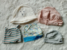 5 Baby Mützen Beanie Mütze Paket 0-3 & 6-9 Monate & Neugeborene