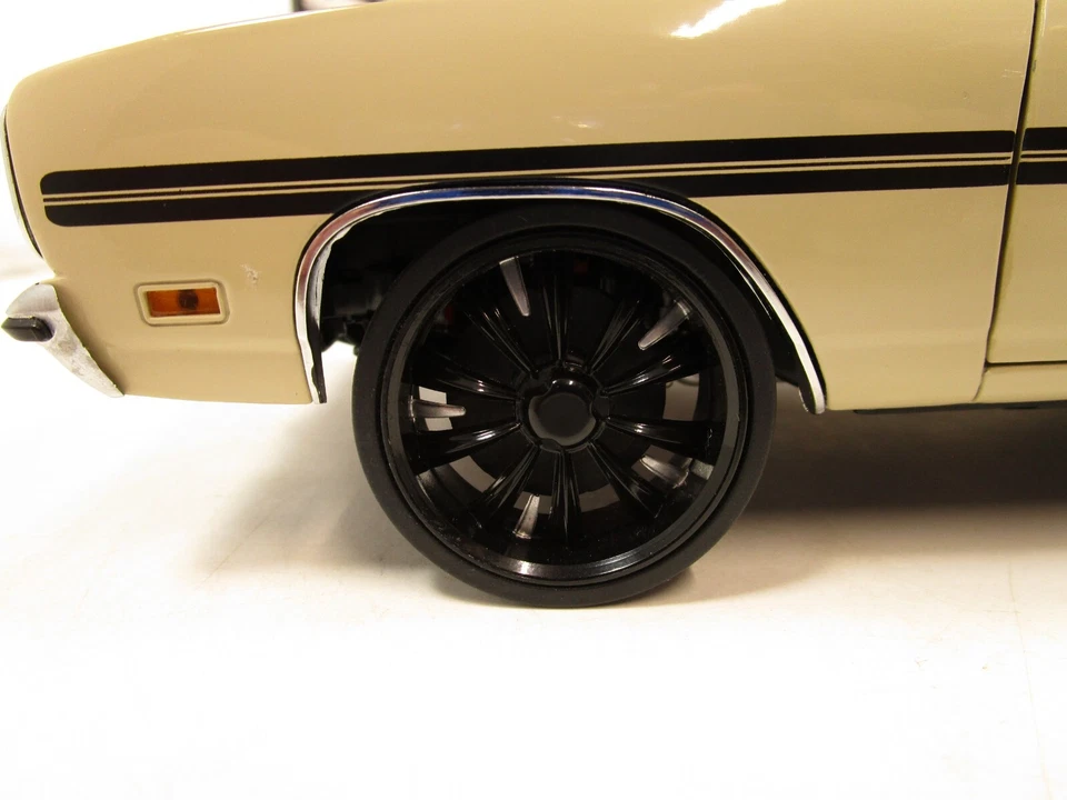 GMP 1/18 ЖЕЛТОВАТО-КОРИЧНЕВЫЙ/ЧЕРНЫЙ 1970 PLYMOUTH GATOR ЗЕРНИСТОСТЬ GTX ОЧЕНЬ ХОРОШИЙ НЕ ИДЕАЛЬНЫЙ *ЗАКАЗНОЙ - Изображение 4 из 4