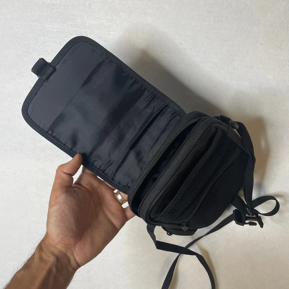 Nintendo DS Blue/Black Crossbody Messenger Bag System Travel Case - Image 4 of 4