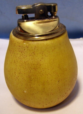 ** Very unique -- TABLE LIGHTER shaped like PEAR Fruit - UNUSED & HEAVY