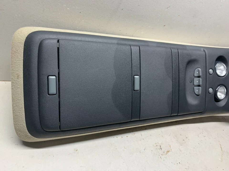 1995-1999 OBS Chevy GMC C/K 1500 2500 Suburban Interior Overhead Console Beige - Image 4 of 4