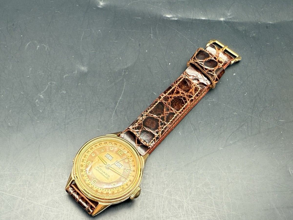 Vintage 1950s 14kt Gold Movado Calendomatic