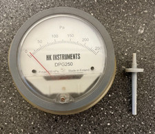 Manómetro diferencial HK Instruments DPG250 0-250 Pa - Nuevo, nunca usado