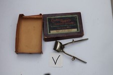 Rare Carbo-Magnetic Griffon Cutlery Hand Manual Barber Hair Clippers Trimmer