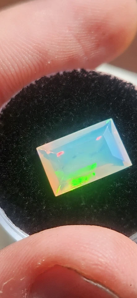 Ópalo de cristal corte esmeralda Welo 11×7×5 Foto 4 de 4