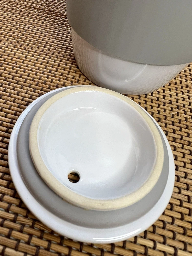 Pampered Chef Microwave Egg Cooker Coffee Mug with Lid 1529 Ceramic  