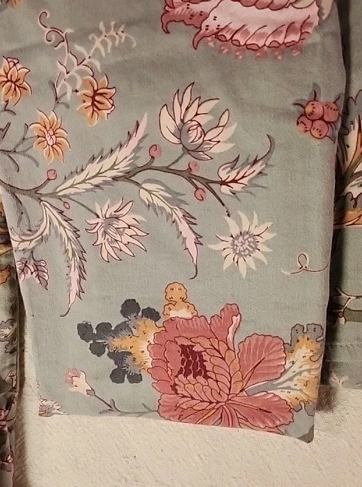 Funda de almohada IKEA Nasselklocka tamaño king usada Foto 2 de 4