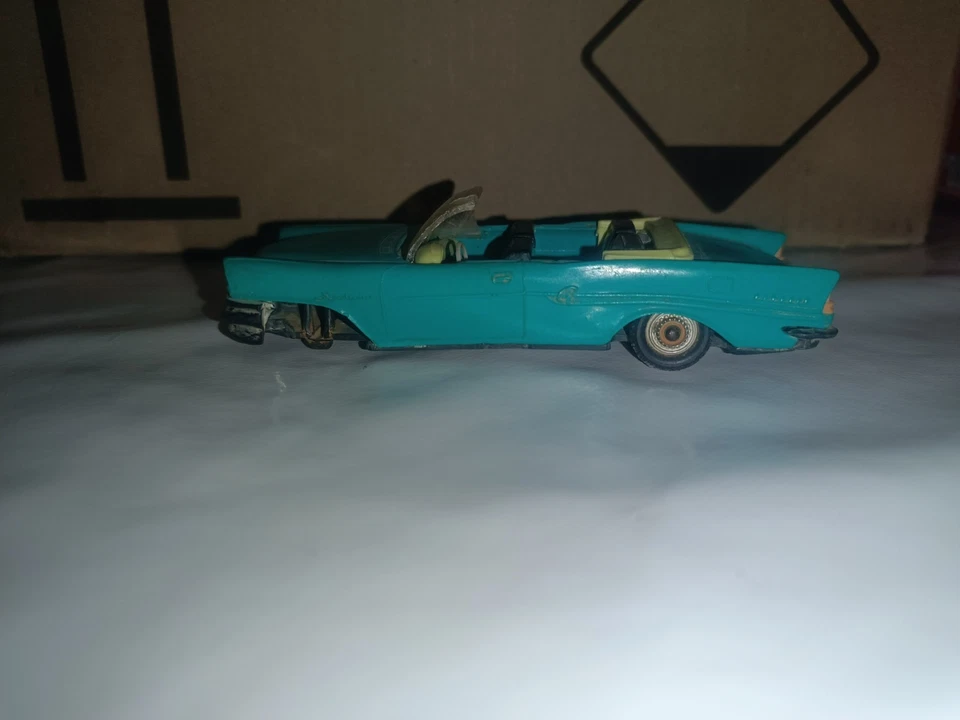 Chrysler New-Yorker Norev 1/43 manque les 2 roue devant pour pièces - Photo 3/4