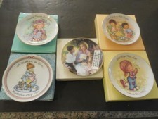 5 Avon Mother's Day Plates 198, 1982,1984,1987 and 1990 New In Box      ID:34083