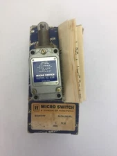 MICRO SWITCH A DIVISION OF HONEYWELL 5LS6 LIMIT SWITCH 
