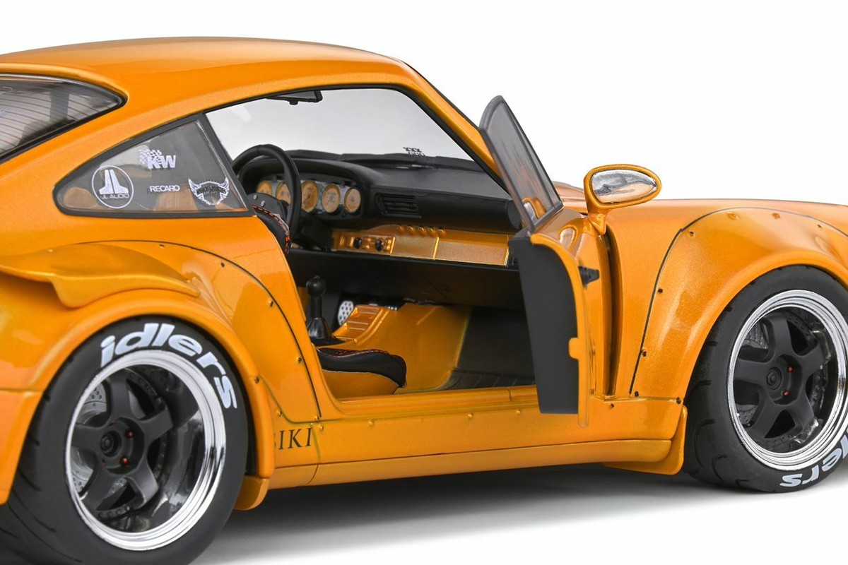 極美品 イグニッションモデル 1/18 RWB 964 With Engine 1/18 Ignition model RWB PORSCHE 964 Pink RAUH-Welt BEGRIFF