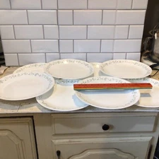 Corelle Country Cottage 10 1/4” Dinner Plates (lot of 8)