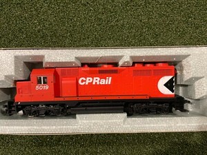 Kato Canadian Pacific Locomotive 37-045. HO Scale. DC Control. NIB.
