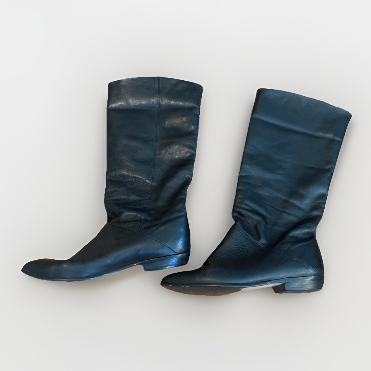 Vintage Women's Size 9 B Black Soft Leather Mid Calf Boots Pull On Low Heel
