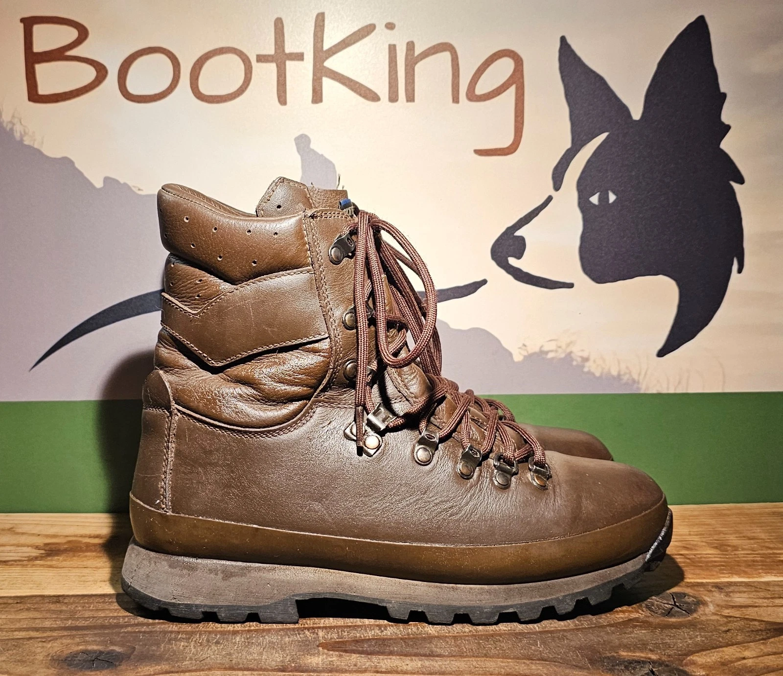 Altberg Defender lightweight Hiking, Fishing, Walking, any activity Boots UK 9 M