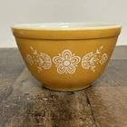 Vintage Pyrex Butterfly Gold #401 1 1/2 Pint Mixing Nesting Bowl