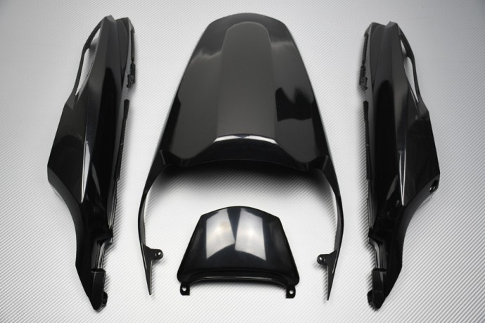 Coque arrière non-peint et feu fumé pour Kawasaki ZZR 1400 2012-2021 | Carrosserie moto custom