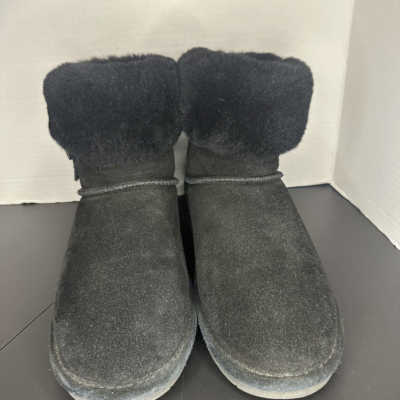 Women's Black Suede Boots by Bearpaw Size 9 Cozy Winter Footwear