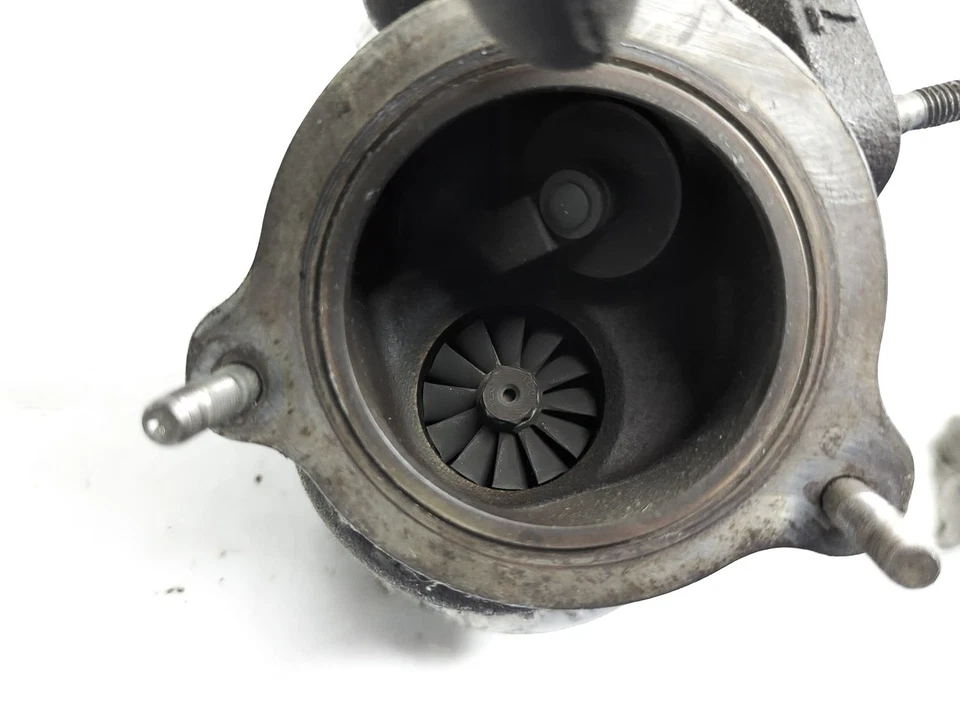 2003-2004 Volvo Xc70 2.5L Turbo Turbocharger 8692518 - Image 3 of 4