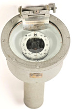 Instrument de Marine - Antiquité - Compas de Relèvement  plus coffret par "VION"