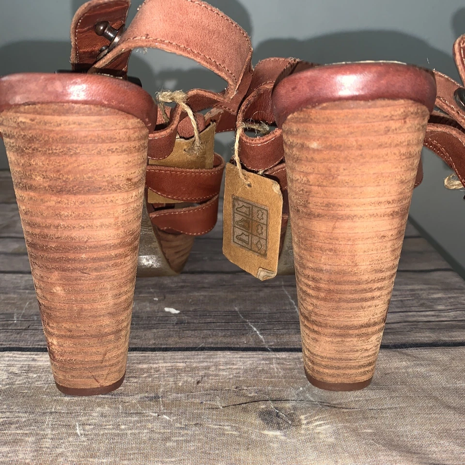 Zapatos de tacón Diesel para mujer de cuero marrón talla 37 talla US 6,5 EUC Foto 3 de 4