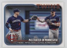 2024 Topps Series 2 Golden Mirror Image Variation Carlos Correa Royce Lewis p8v