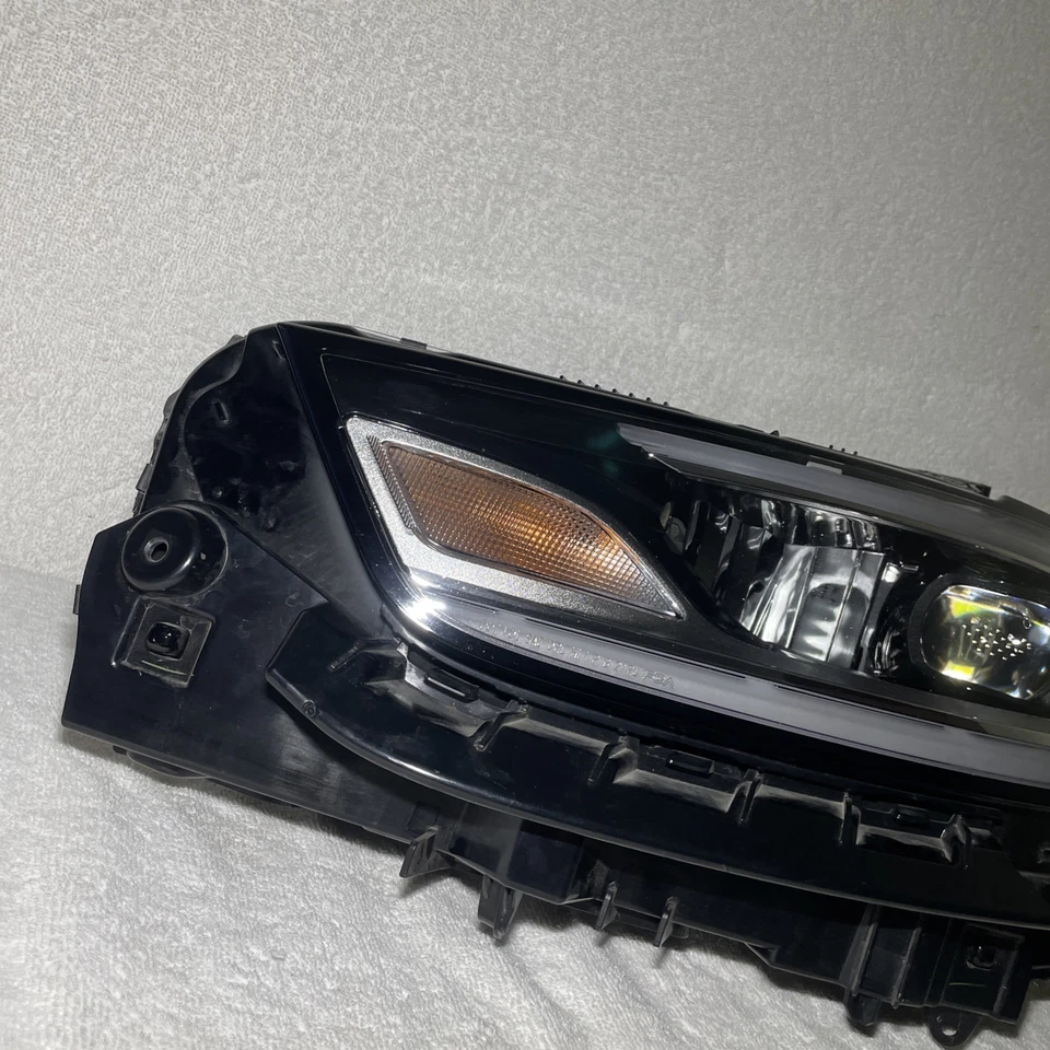 Lámpara faro conductor izquierdo Chrysler Pacifica 2021 2022 2023 2024 2025 OEM Foto 3 de 4