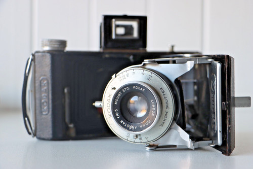 Antique - KODAK Six 20a - Folding Camera - DAKON Shutter - 100mm - 620 Film