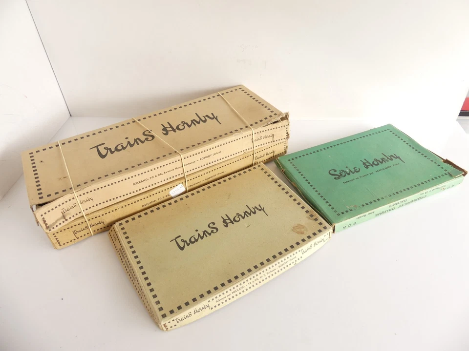 HORNBY ECHELLE O / 4 BOITES VIDES 2 POUR AIGUILLAGES ET 2 POUR CROISEMENTS - Photo 1/4