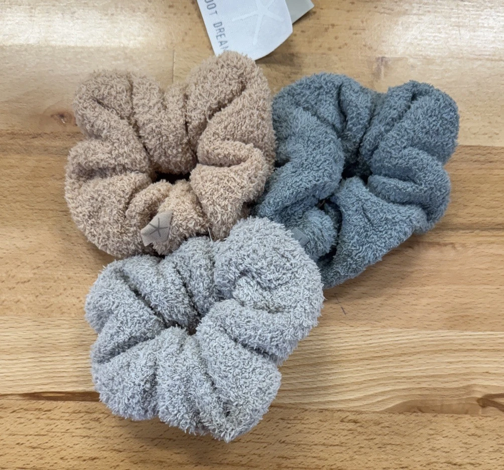Barefoot Dreams Cozy Chic Scrunchies Pack of 3 Plush Hair  display picture 2