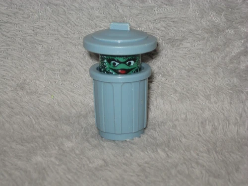 Vintage Fisher-Price 938 Little People Sesame Street St Oscar the Grouch 2505A3