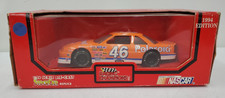 1:24 SCALE DIE CAST RACING TEAMS 45 1994 EDITION NASCAR 133303-1A T4