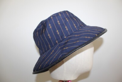 NWT GUCCI GG Reversible and Horsebit Bucket Hat M 58 cm 