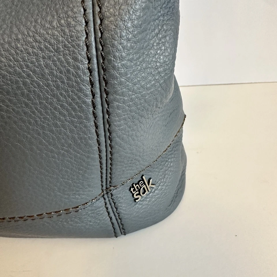 Bolso de hombro de cuero The Sak azul claro gris De Young Foto 3 de 4