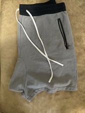 50％OFF】 新品 FOG Essentials volley shorts / CEMENT ショート