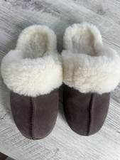 Women's Brown Suede Slip-On Slippers Faux Fur Lined Fur Trim Logo Size 8
