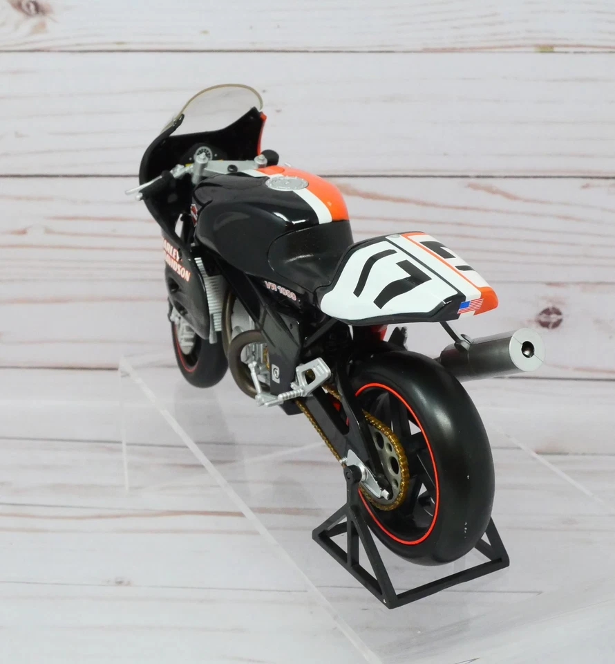 Harley-Davidson Racing VR1000 Superbike Diecast Replica, 1/9 Scale - Image 4 of 4