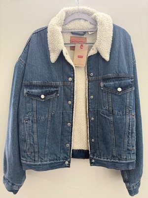 Levi s  90s Sherpa Trucker Jacket NWT Medium Wash Size M Denim Sherpa Lined