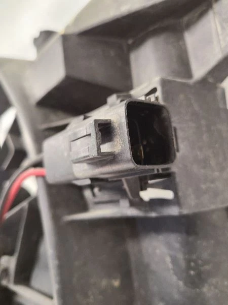 2005-2014 Ford Mustang ventilador radiador motor ventilador conjunto BR3Z8C607A - Imagem 3 de 4