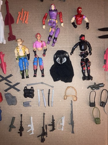 Gi Joe Arah Hasbro Vintage 1980er Action Figuren / Teile Konvolut Zubehör Waffen - Bild 9 von 14