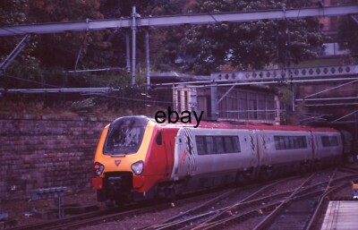 35 mm Eisenbahndia - Virgin Super Voyager Class 221. 221118 @ Edinburgh