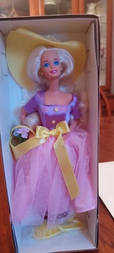 Vintage Mattel 1995 AVON Spring Blossom Barbie Special Ed. Doll Figure