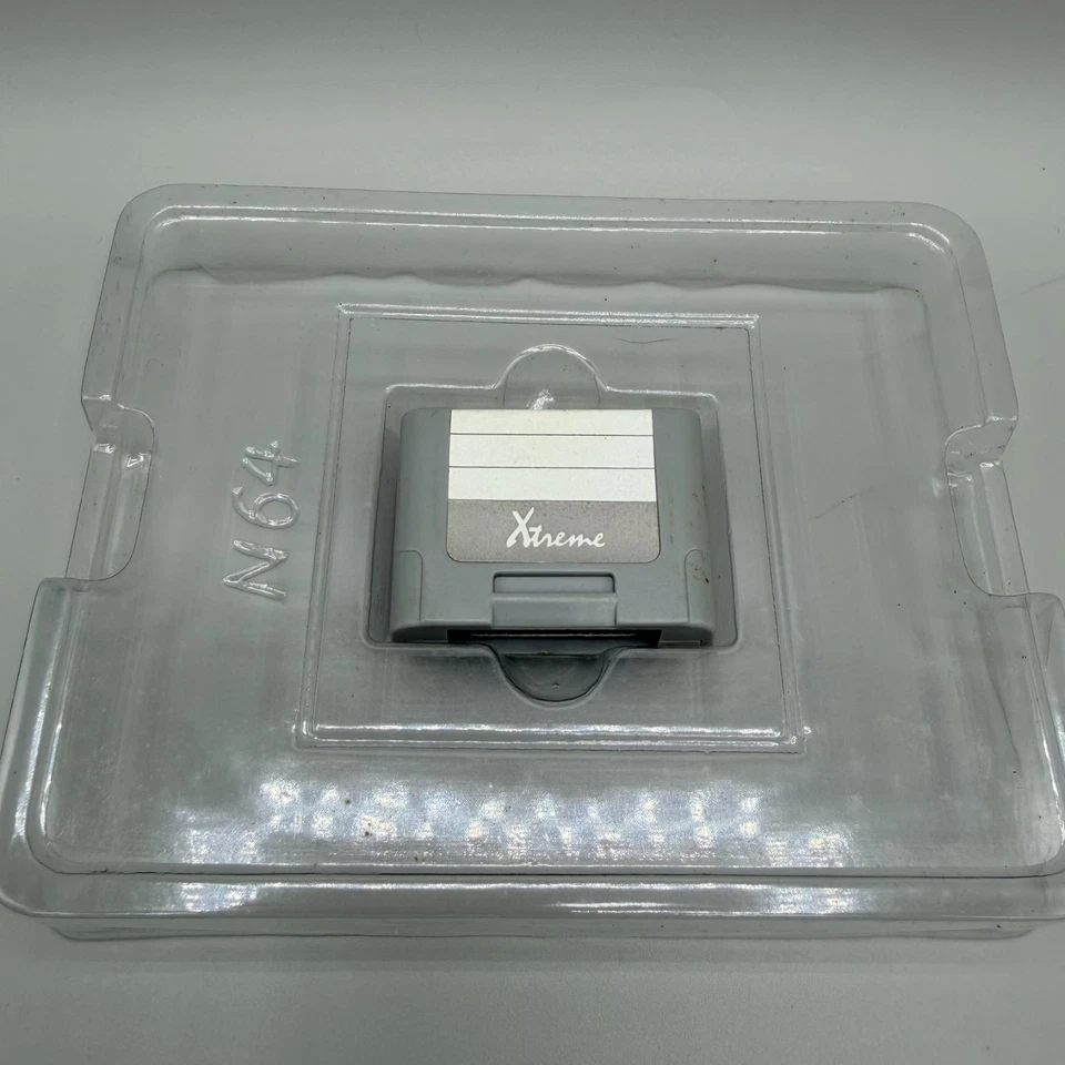 Memory Card 1Mb Xtreme – Nintendo 64 Compatibile – Completa di Scatola - Immagine 2 di 3