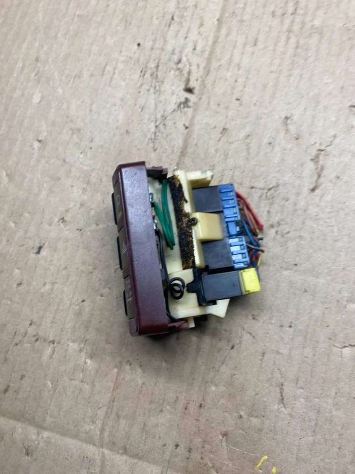 1984 to  1989 Nissan 300zx Dash Switch Head Light Hazard Cruise P9275 - Image 2 of 4